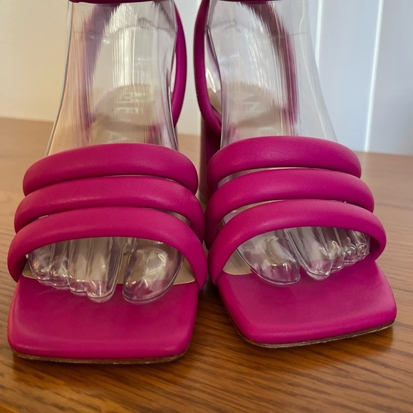 Antonio Melani Natessa Puff Strap Block Heel Sandal Magenta Size 6.5 - Picture 8 of 16
